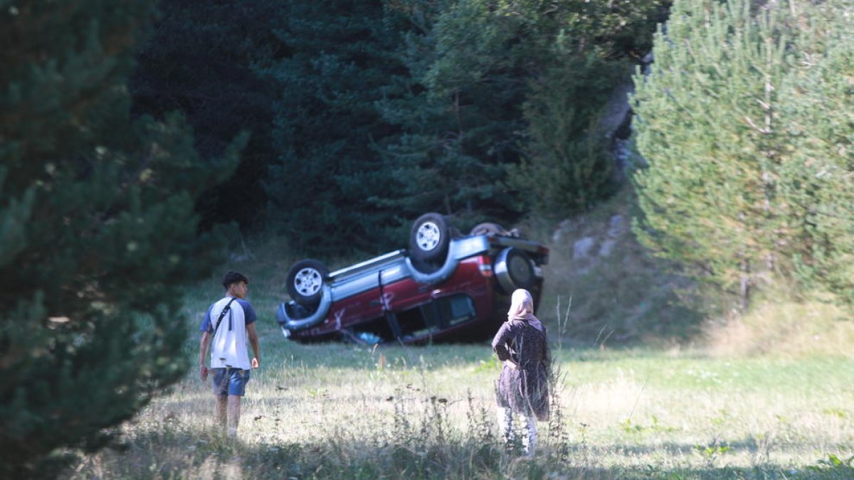 Cotxe accidentat a Engolasters