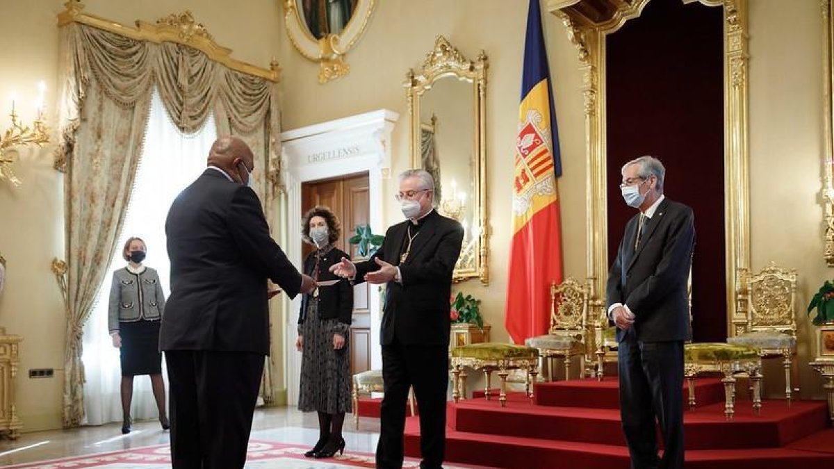 La ministra Ubach també ha estat present durant l'acte