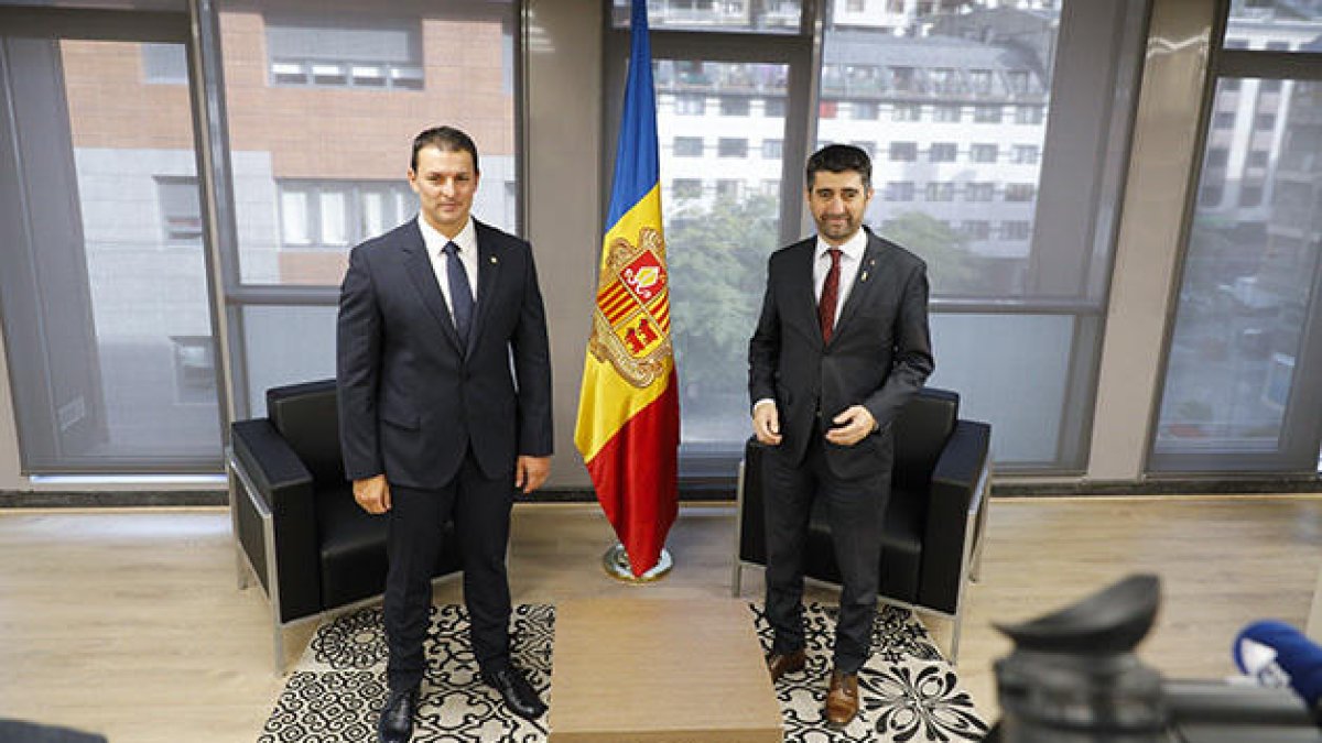 Gallardo i Puigneró, a la trobada que hi va haver al ministeri d'Economia.