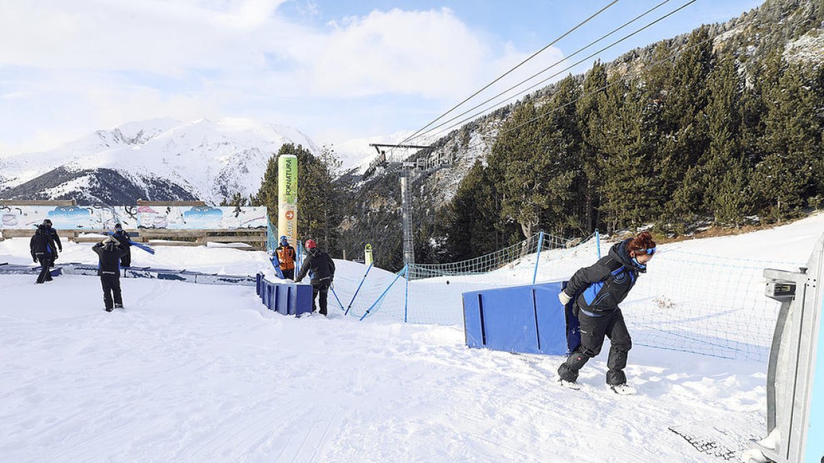 Treballadors de Grandvalira fa dos hiverns.