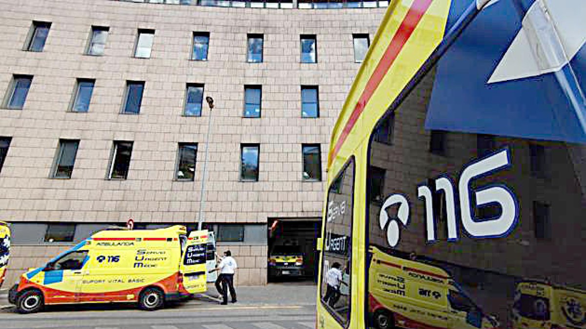 Ambulàncies a l'hospital.