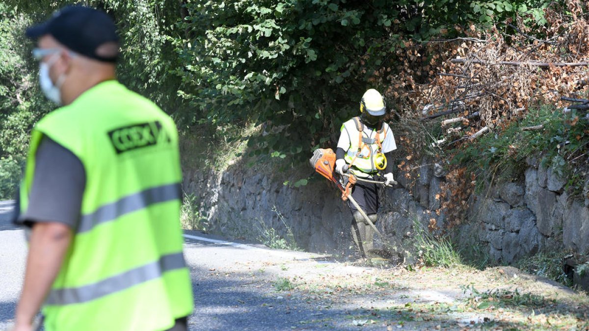 El COEX realitzant tasques de neteja.