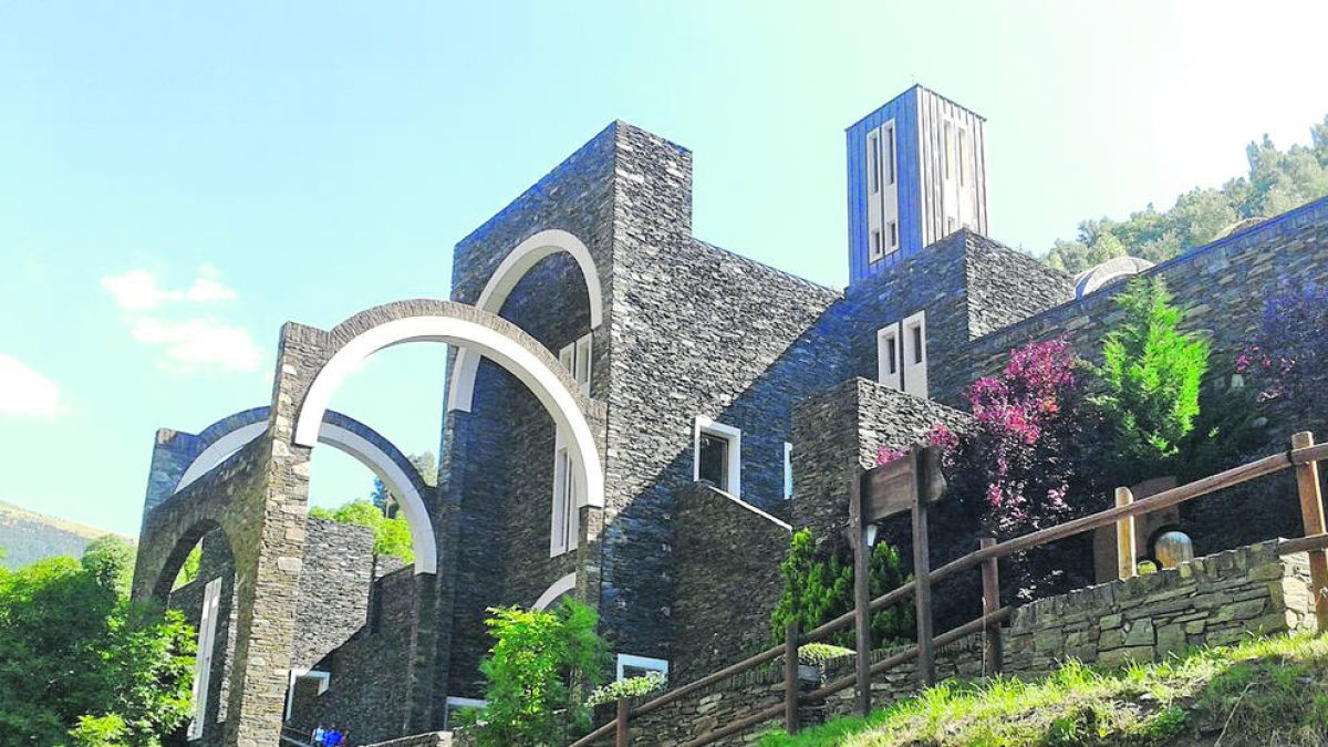 Se celebren 100 anys de la coronació de la mare de déu