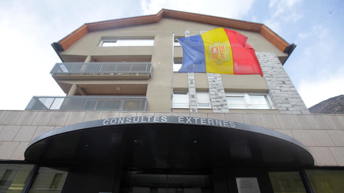 Concurs per reformar la planta baixa de la clínica