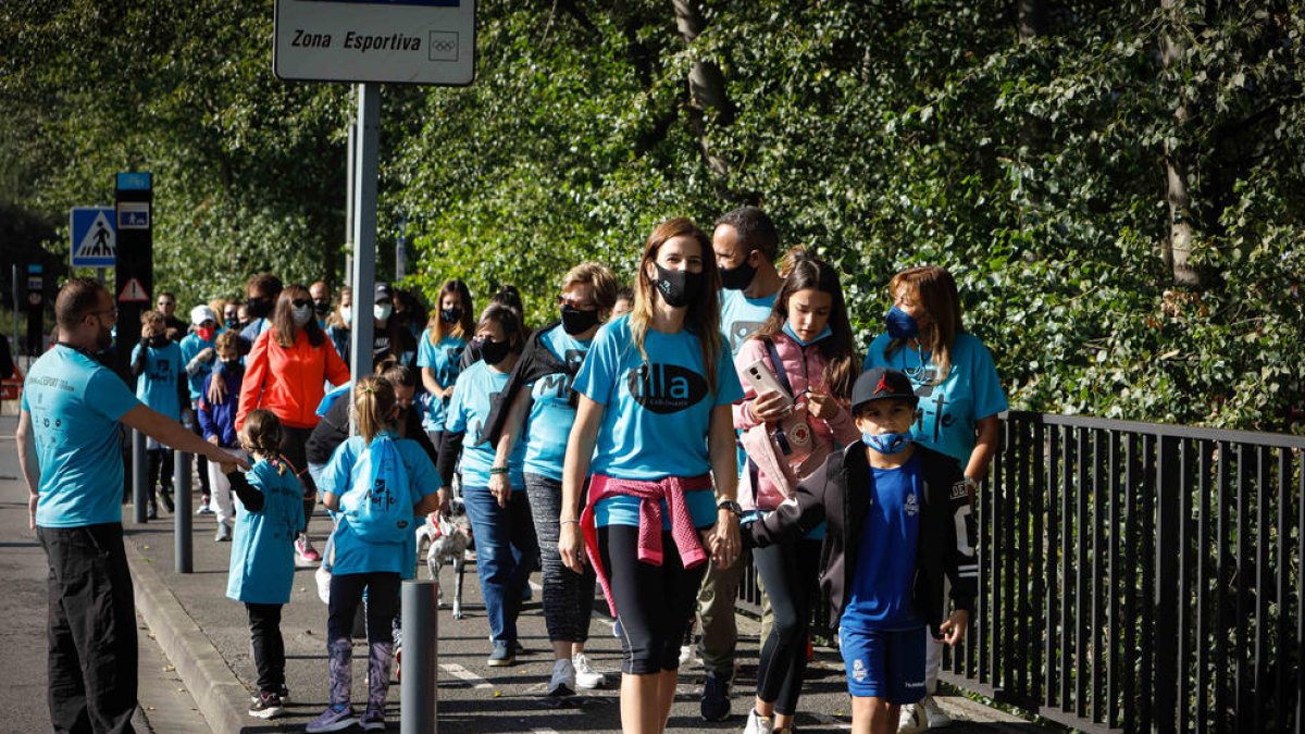 La marxa popular aplega 2.064 participants en les set parròquies.