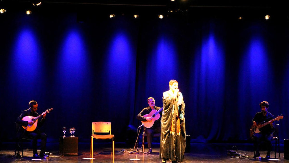 Un moment del concert de Fábia Rebordao.