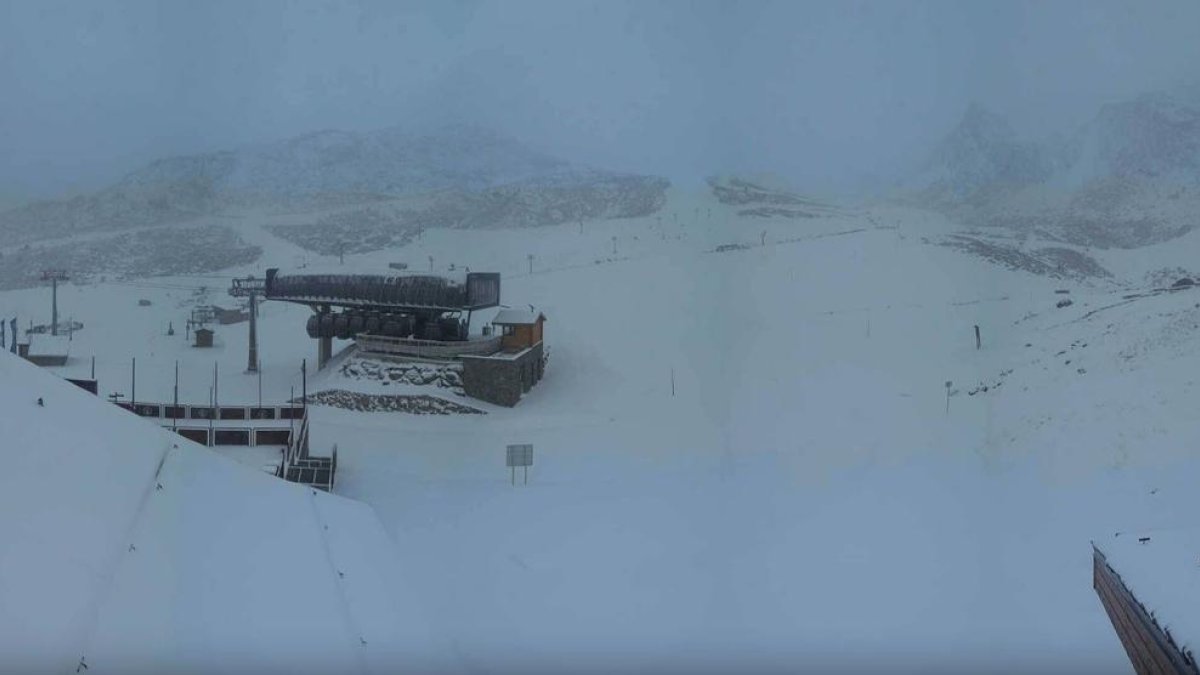 Imatge de la nevada a la Tossa d'Espiolets