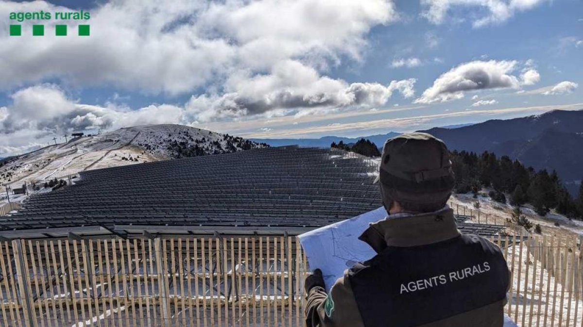 Els agents rurals en la visita al Planell de la Tossa