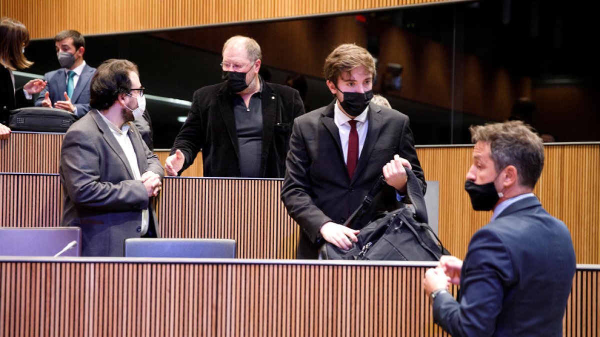 Els consellers del PS a l'hemicicle.