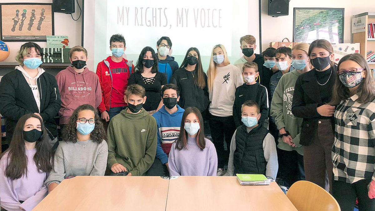 El grup d'alumnes premiats.