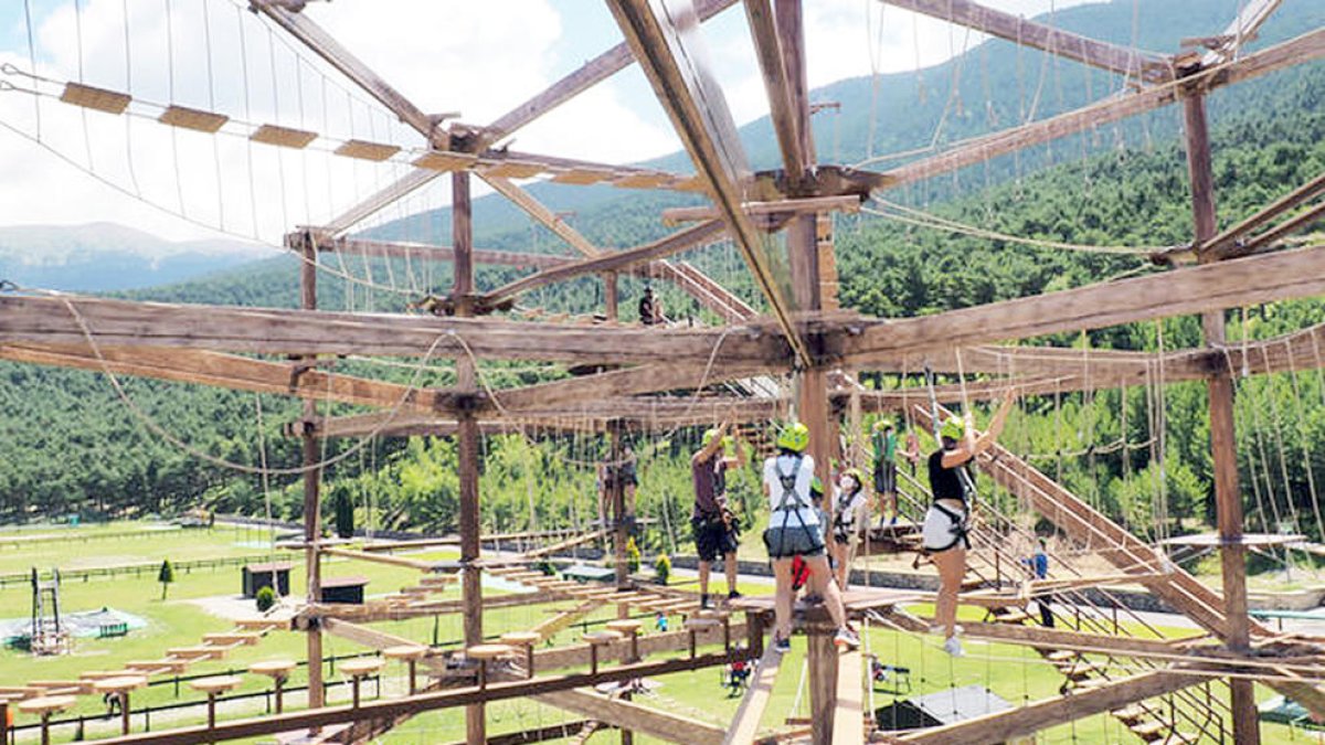 L'Airtrekk i la tirolina de Naturlandia.