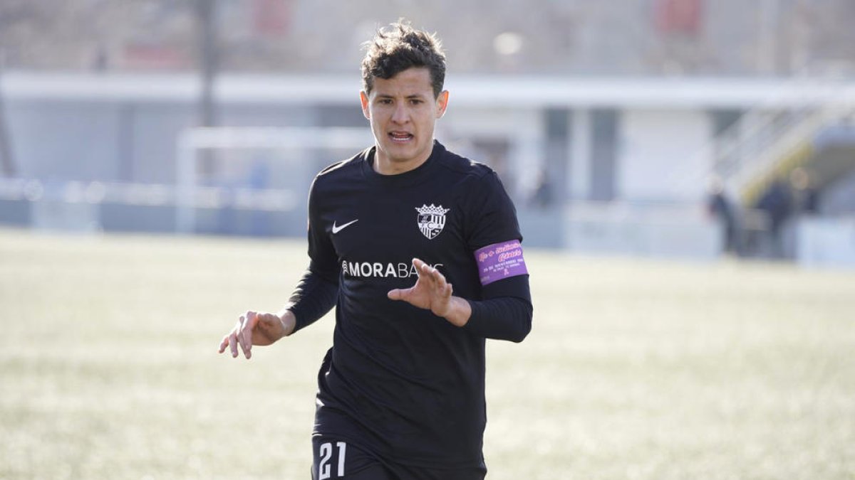 Ruben Bover, amb el braçalet commemoratiu.