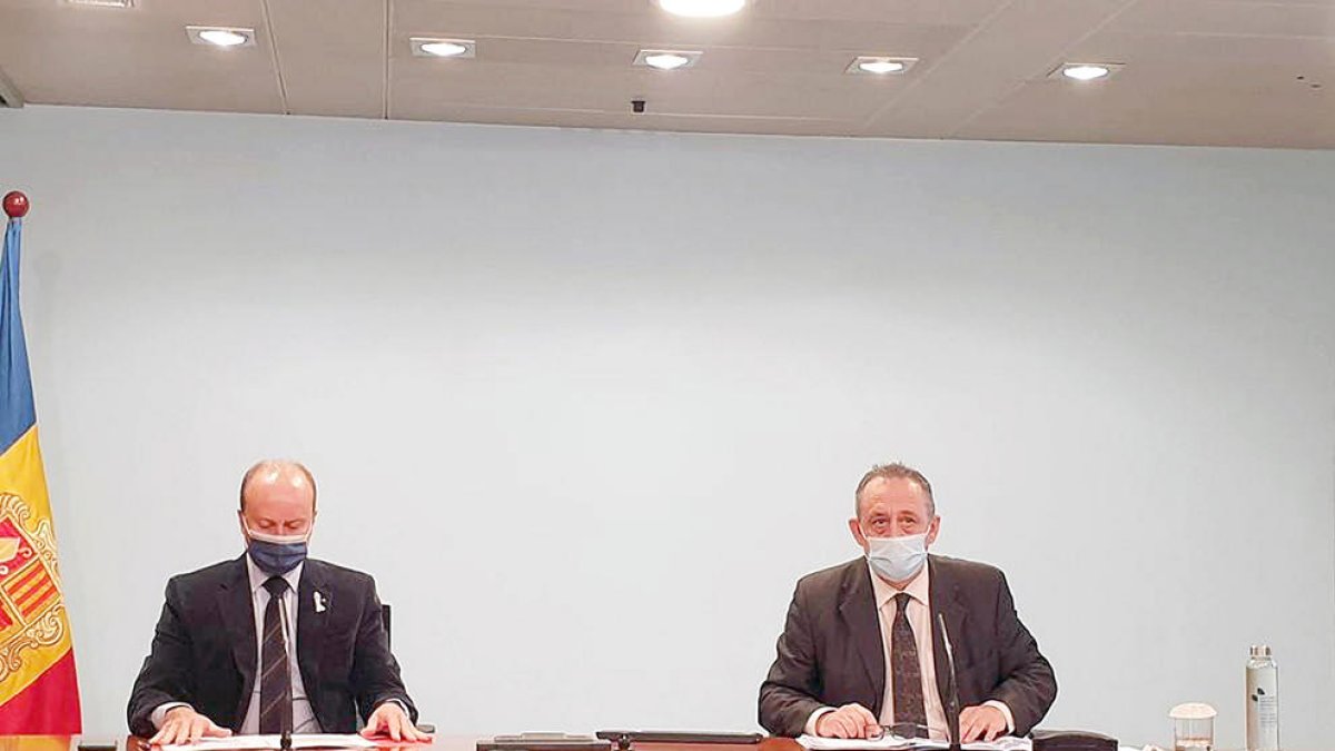 El ministre Rossell i Jordi Moreno.