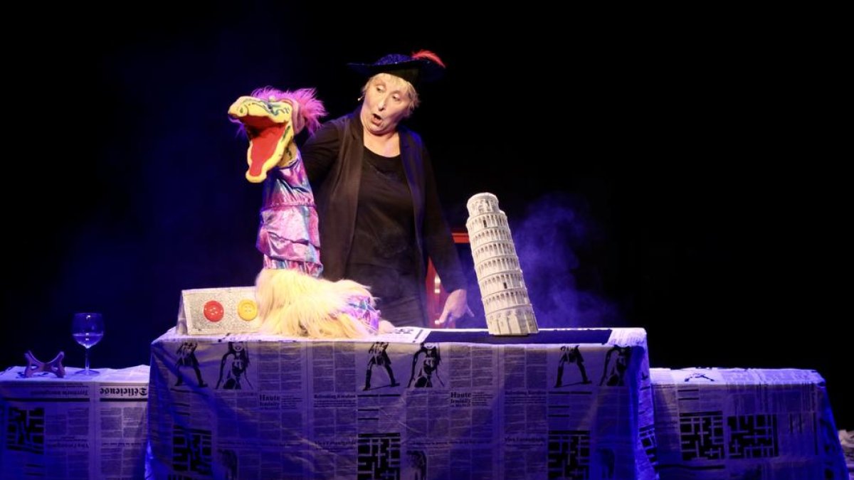 Les representacions amb infants s'han realitzat amb la col·laboració de les ambaixades de França i d'Espanya