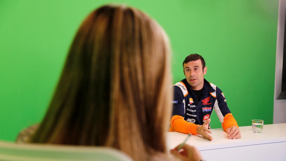 El pilot resident i campió del món, Toni Bou, en un moment de l'entrevista d'ahir a l'espai 'Parlem-ne', a Diari TV.