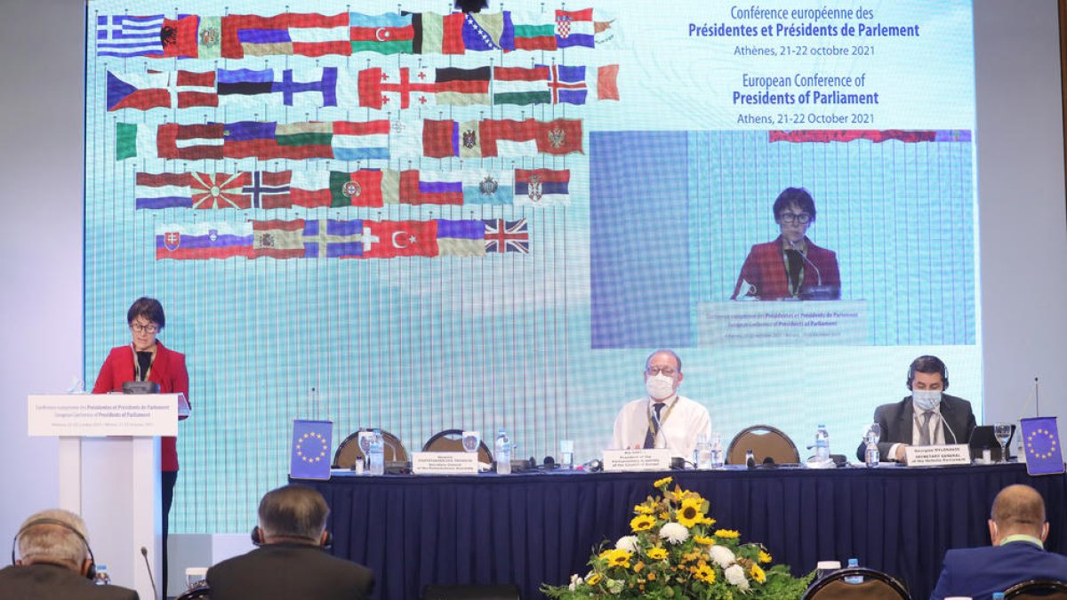 Roser Suñé, durant la Conferència de Presidentes i Presidents de Parlaments Europeus
