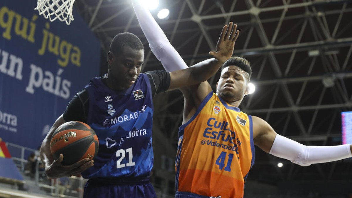 El MoraBanc cau contra el València Basket 75-76