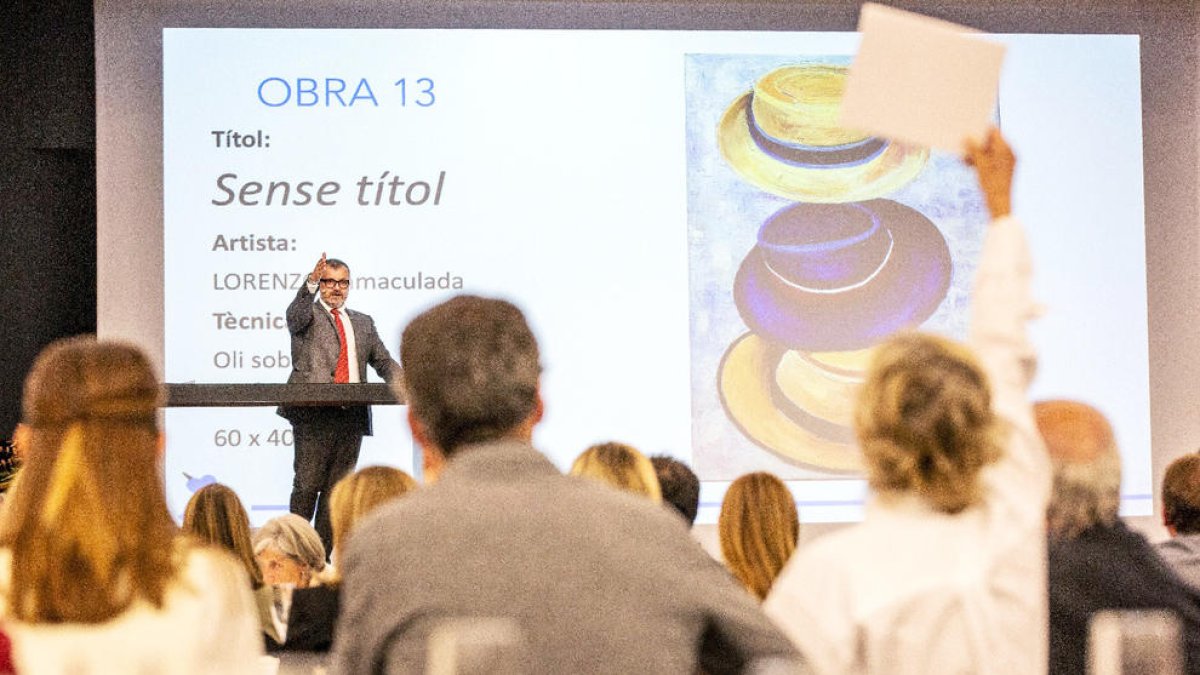 Un centenar de persones van participar en l'acte.