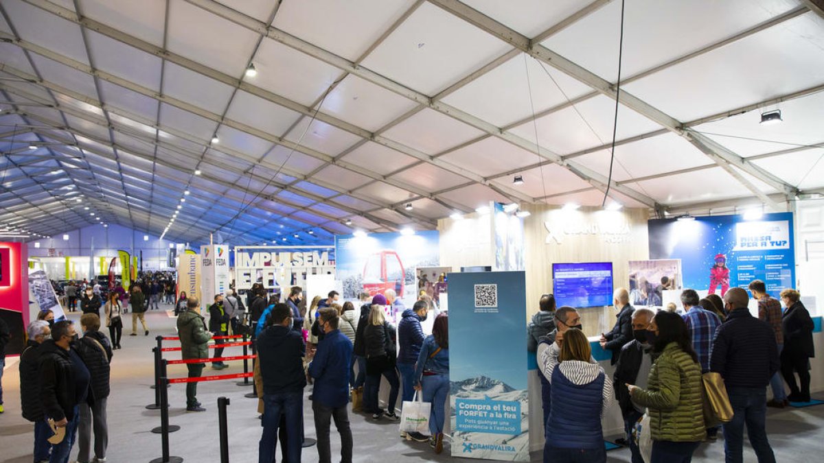 Visitants a la Fira d'Andorra la Vella