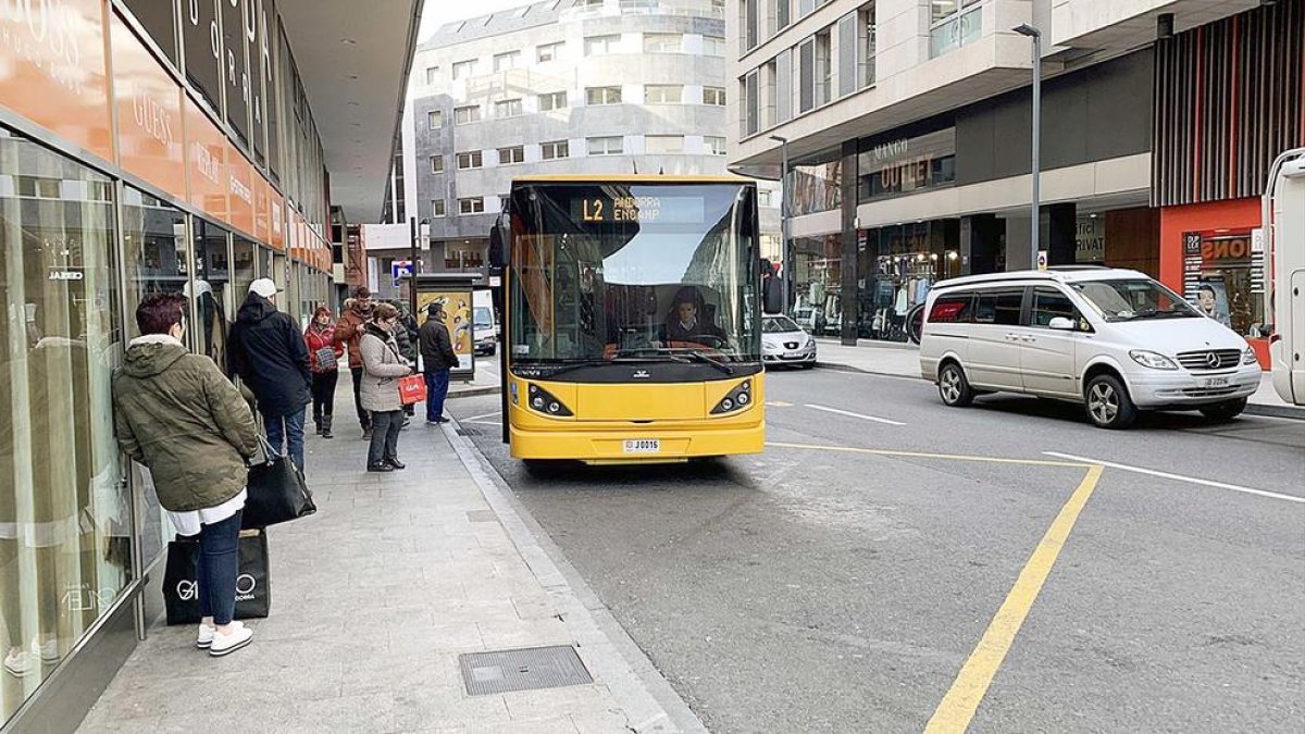 Un autobús de línia regular.