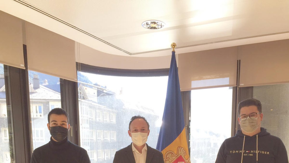 Xavier Espot en una reunió amb AndRail.