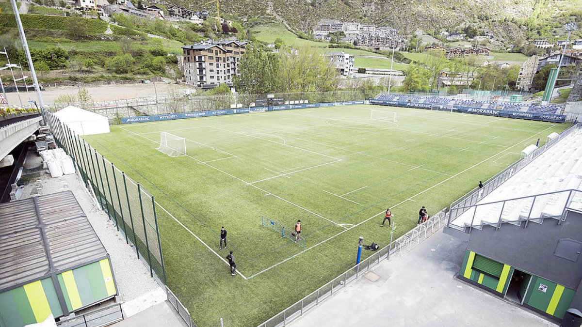 Vista de l'estadi de Prada de Moles.