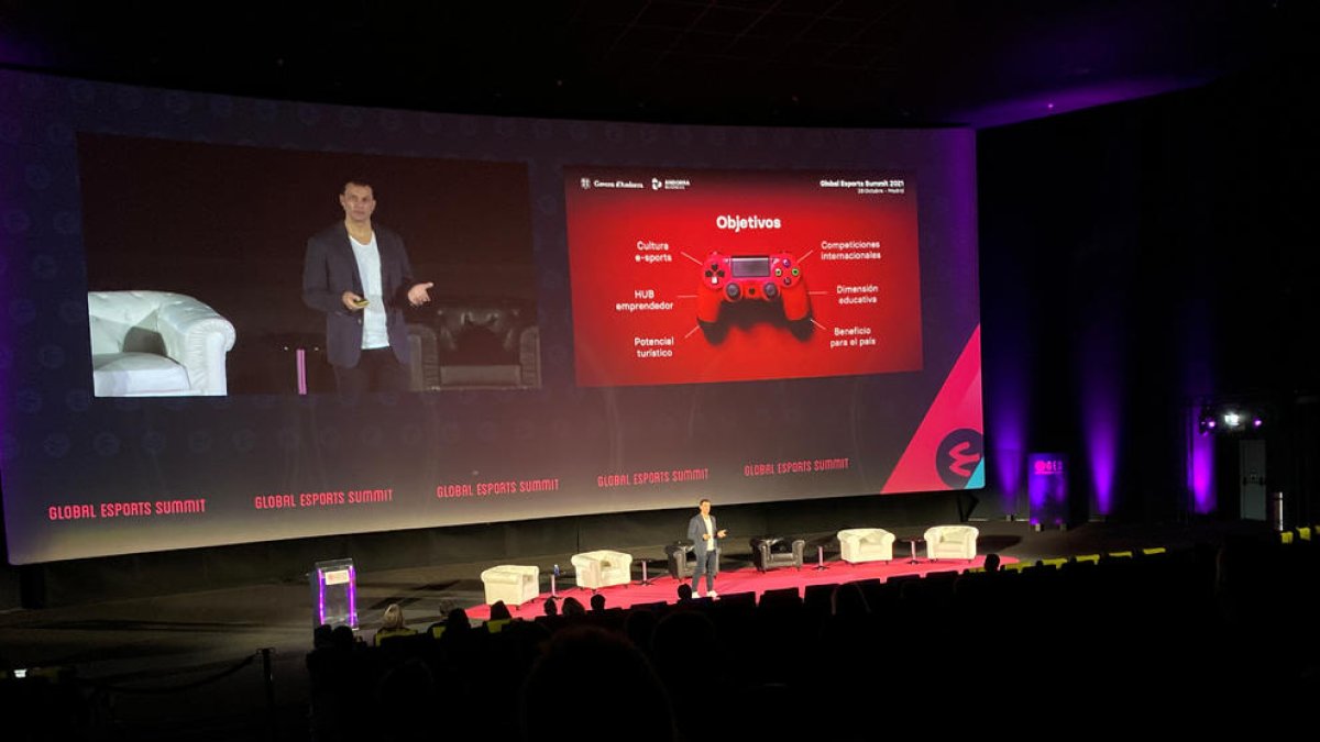 El ministre Jordi Gallardo durant la seva intervenció