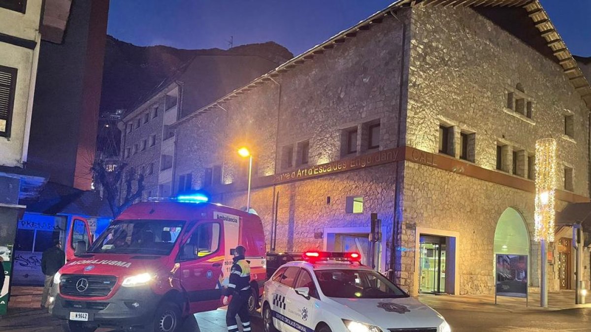 L'home ha resultat ferit lleu