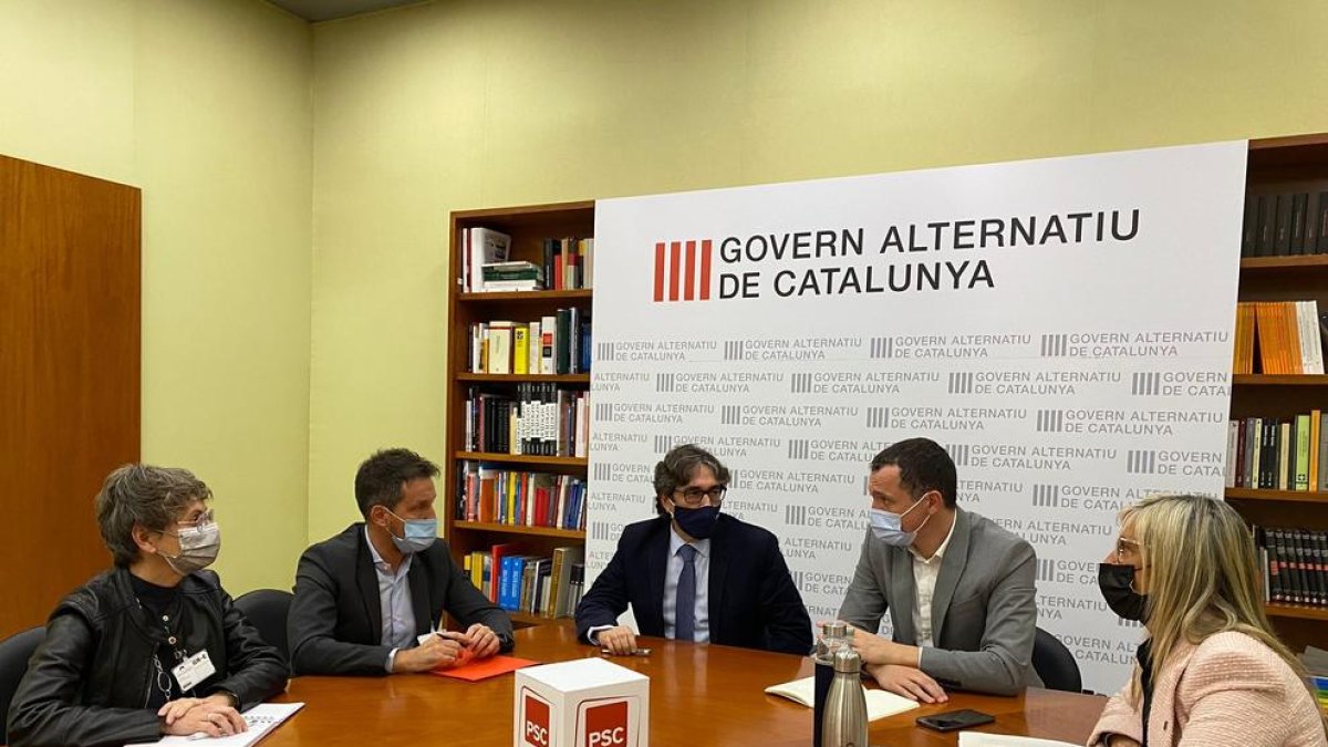 Trobada entre els dos partits polítics