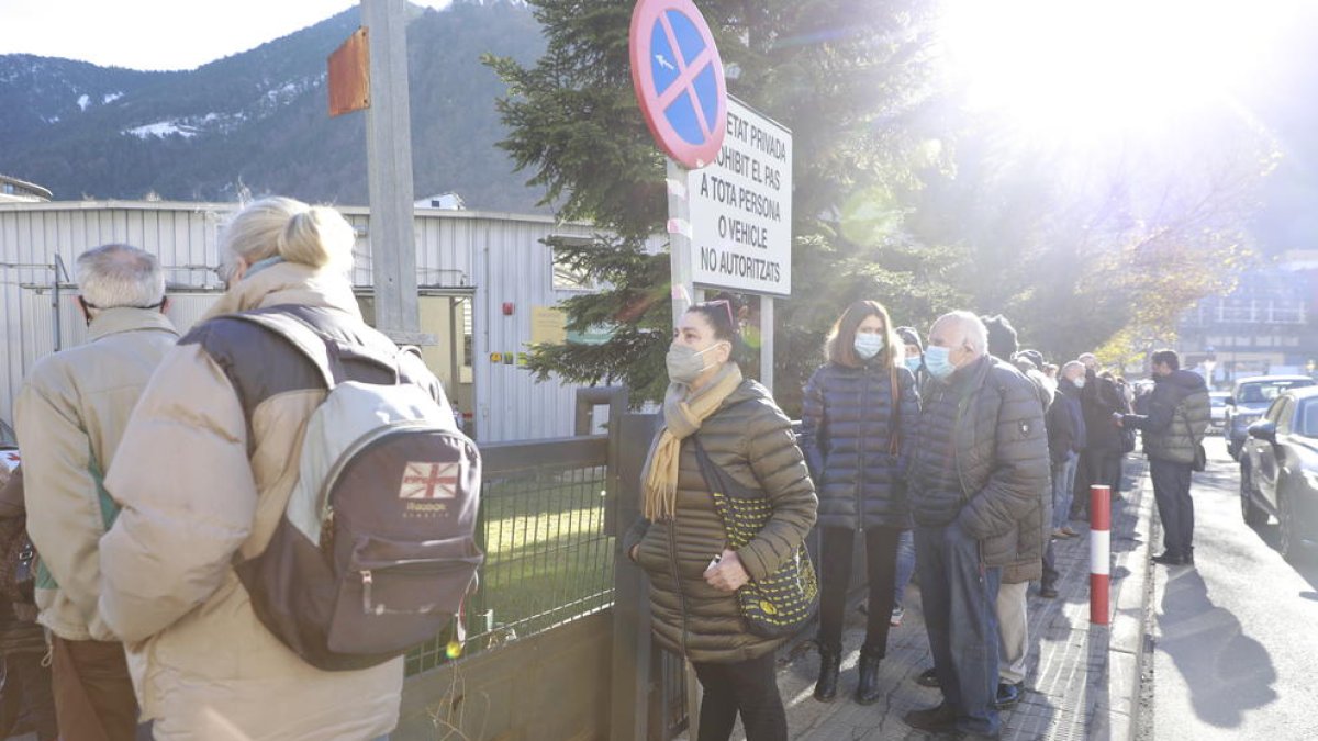 Cua per vacunar-se aquest matí