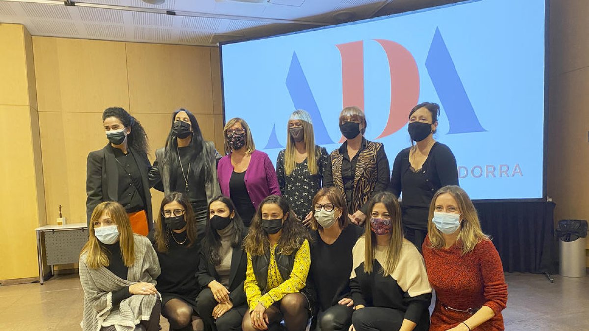 Junta directiva i col·laboradores de l'ADA