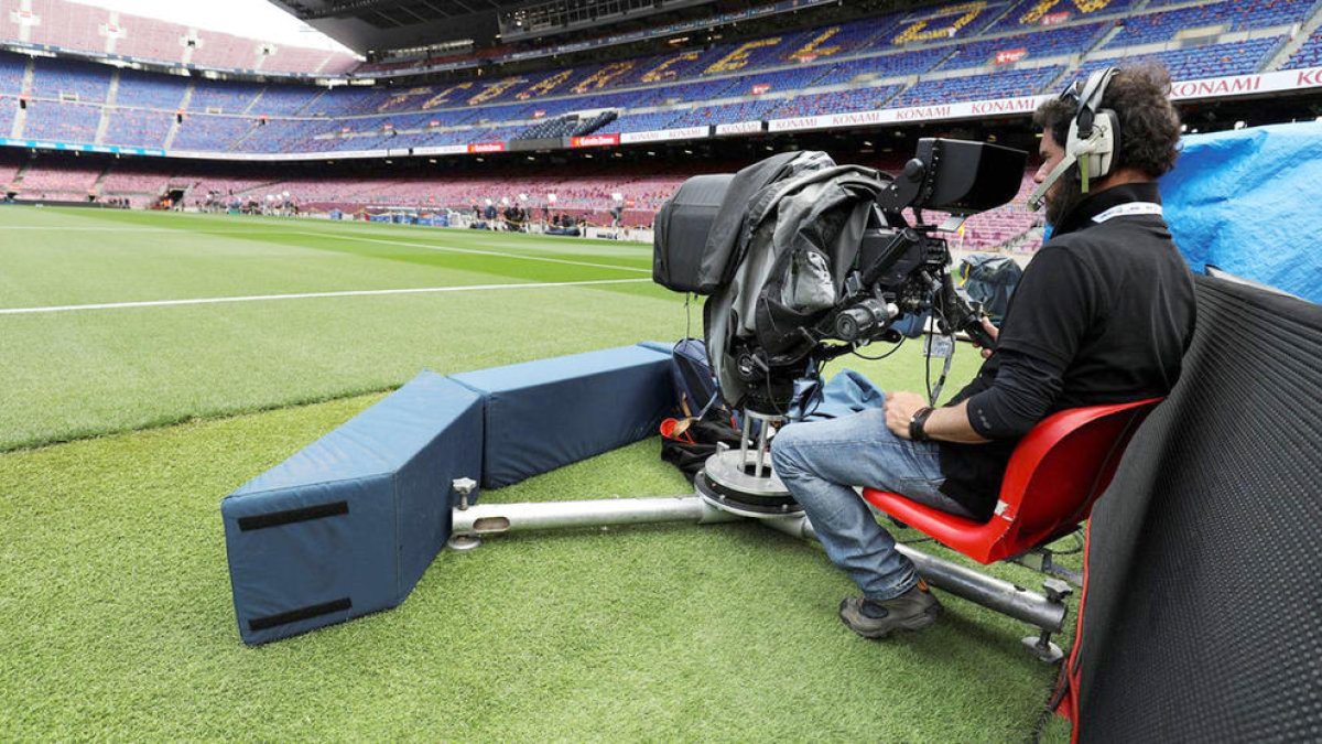 Per primer cop el paquet audiovisual del futbol ha estat adjudicat a dues empreses.