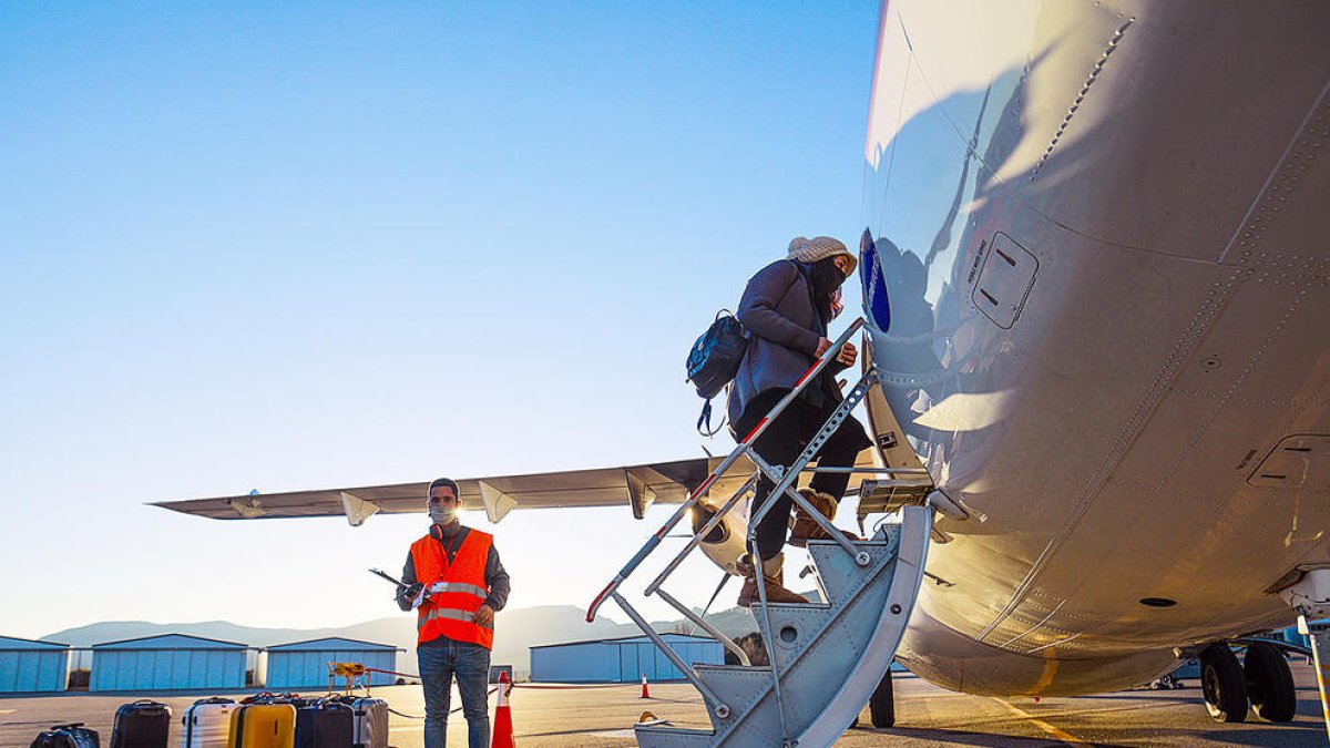 Una passatgera volant cap a Madrir