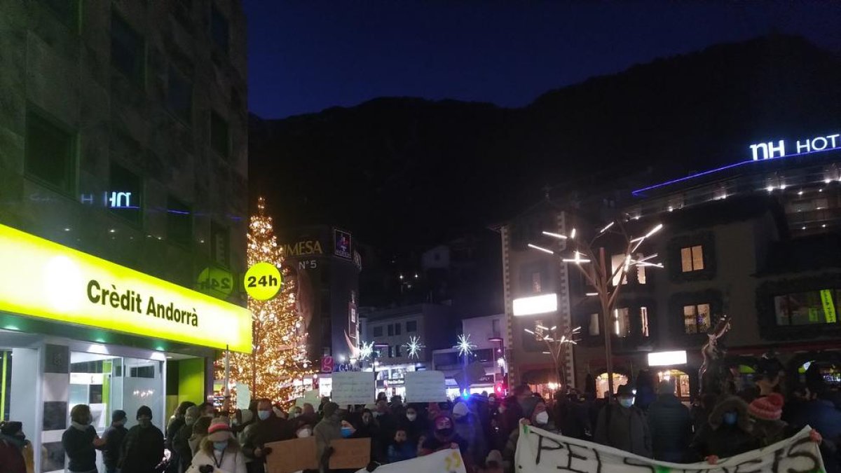 La manifestació ha començat a la plaça de la Rotonda