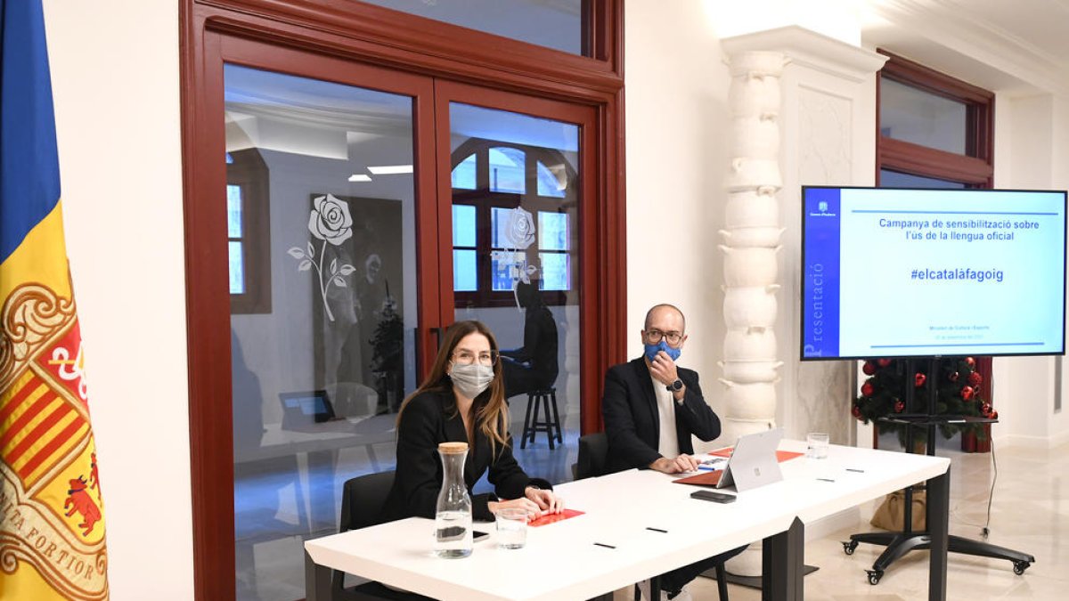 Sílvia Riva i Joan Sans en la presentació de la campanya