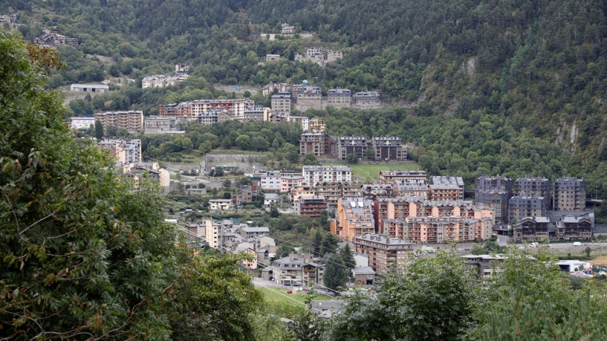 El comú vol connectar amb transport públic els diferents nuclis encampadans.