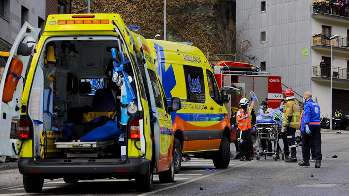 Accident dona anyós cotxe bus