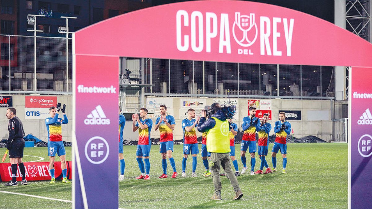 El club tricolor va anunciar ahir dos positius a l'equip.