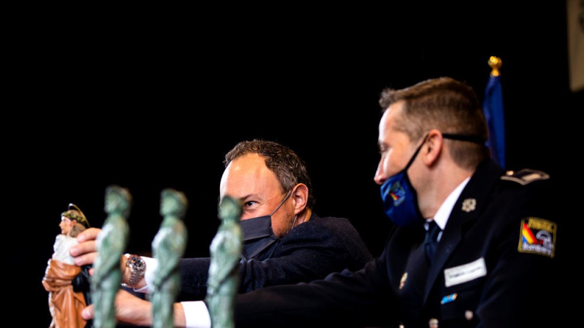 Els bombers volen més presència femenina