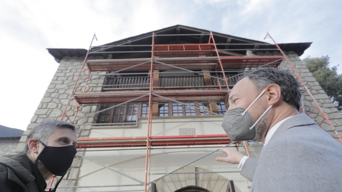 Visita d'obres a Ràdio Andorra