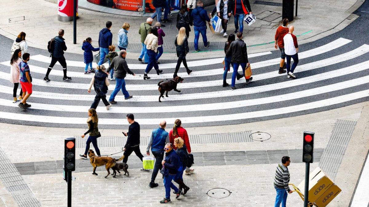 Turistes turisme octubre pont de tot santa