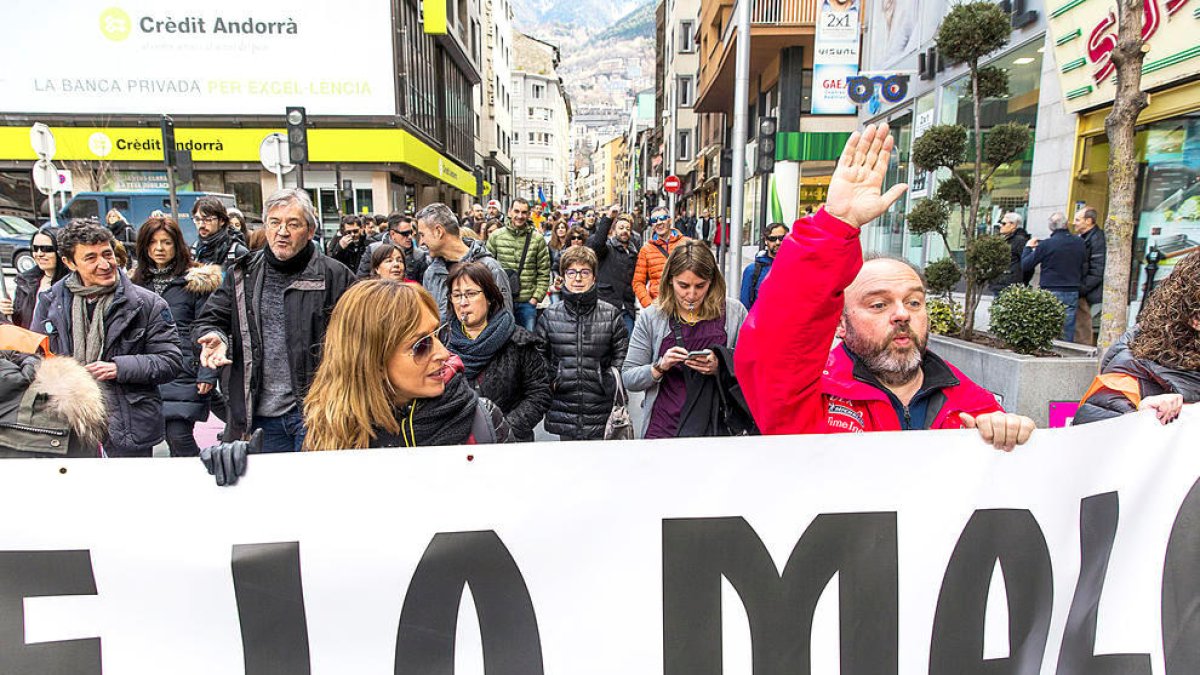 Una manifestació passada de l'1 de maig amb Ubach a la capçalera.