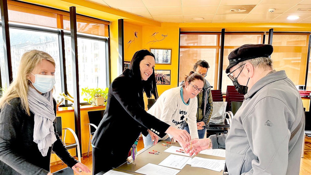 Entrega de les claus dels horts, dimecres a la casa pairal de la Massana.