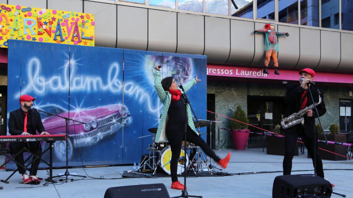 Un moment de l'espectacle d'ahir.