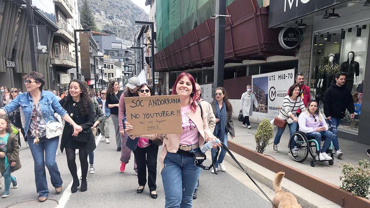 La manifestació va agrupar al voltant de 500 persones que van sortir a reivindicar els seus drets.