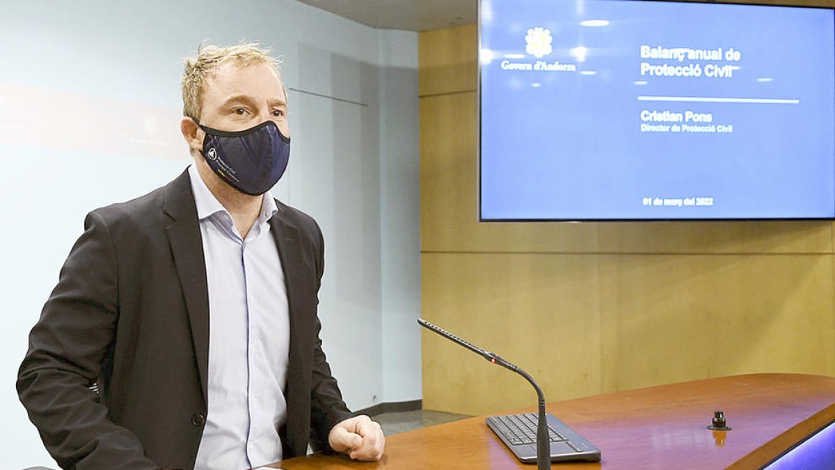 El director de Protecció Civil, Cristian Pons, presenta el balanç del 2021.