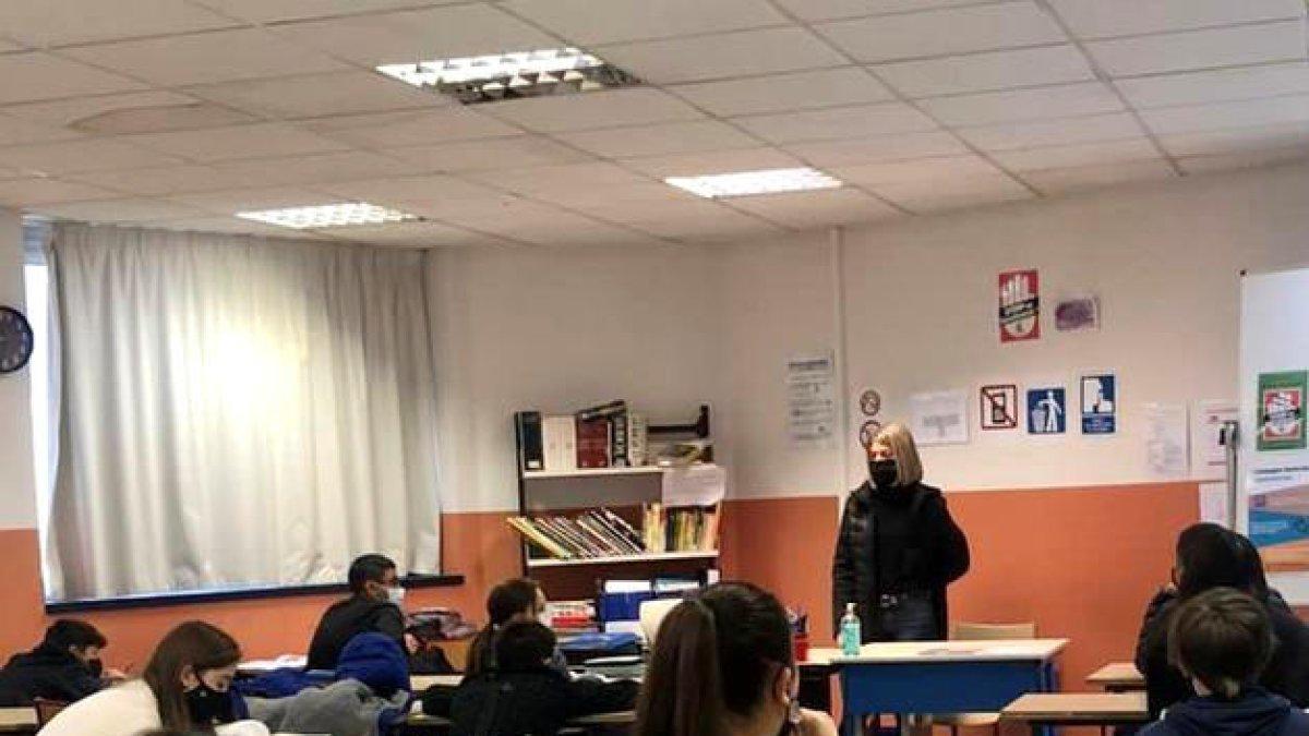 La Creu Roja formarà joves del Lycée