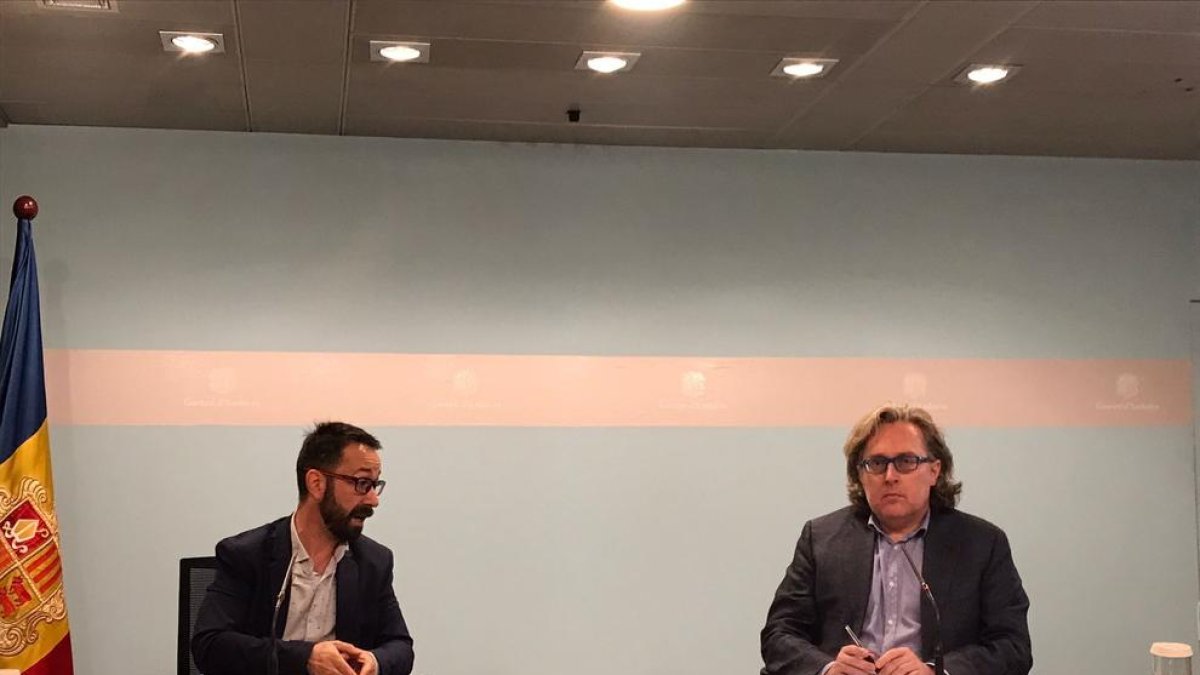 Josep Pujol i Àlex Cucurella durant la roda de premsa