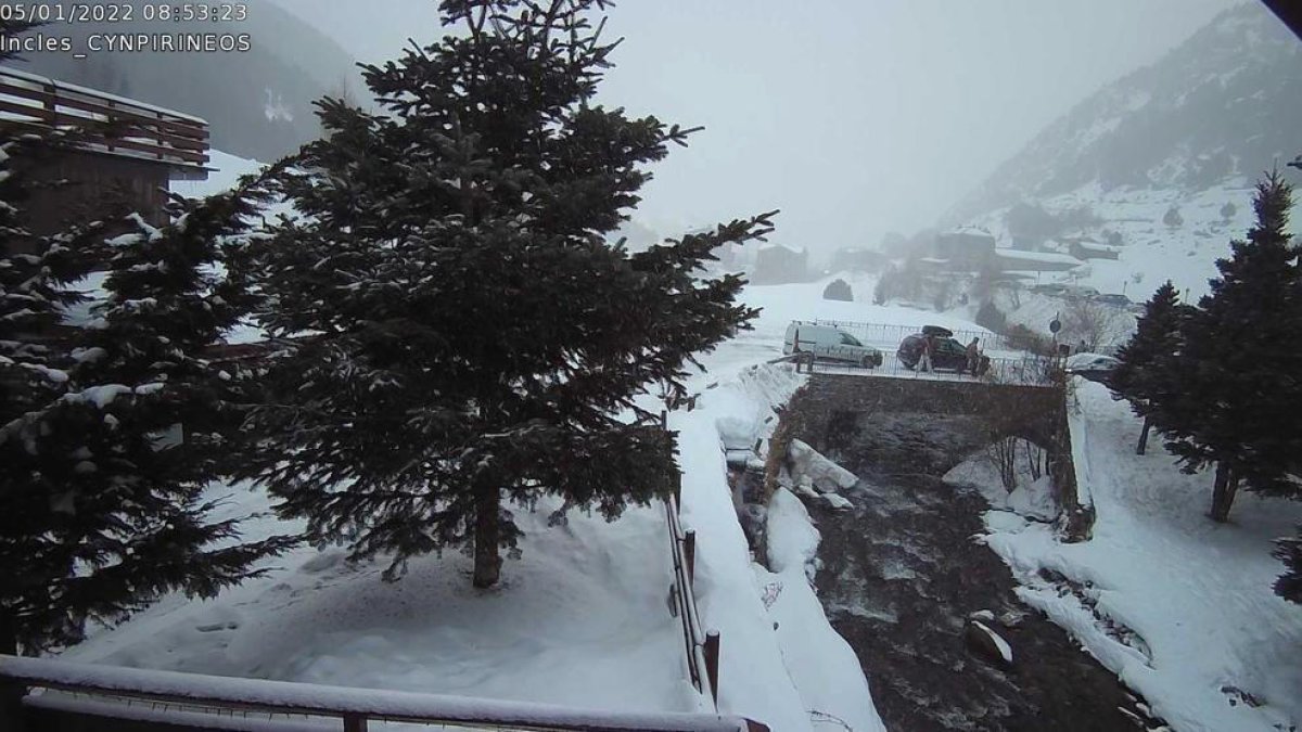 Neu a la vall d'Incles.