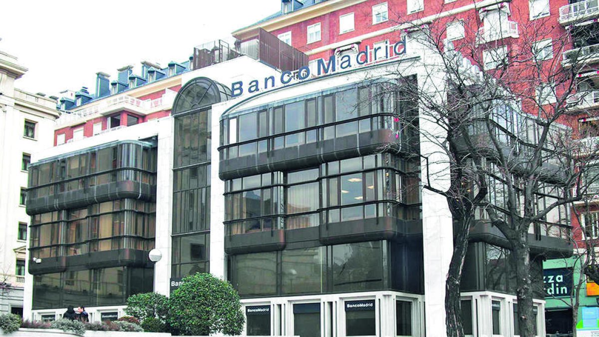 Façana de la seu de Banco Madrid.